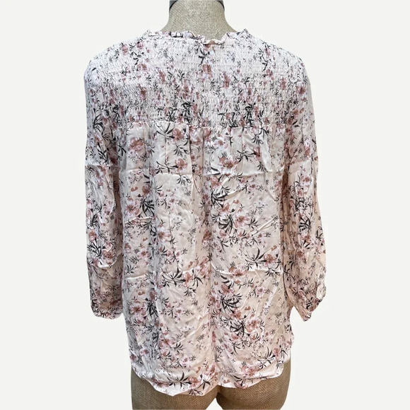 NEW rose & rhyme Floral Smocked Front Blouse M - Picture 6 of 6